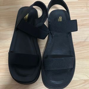 Cushionaire platform sandals